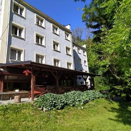 Pensjonat 4 Pory Roku Duszniki Zdrój Exterior foto